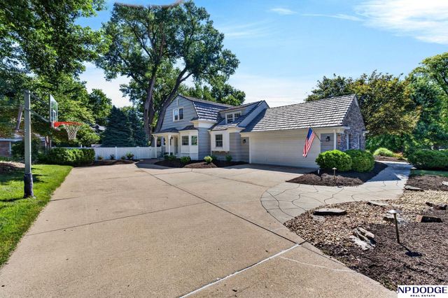 1877 S 107th Street, Omaha, NE 68124