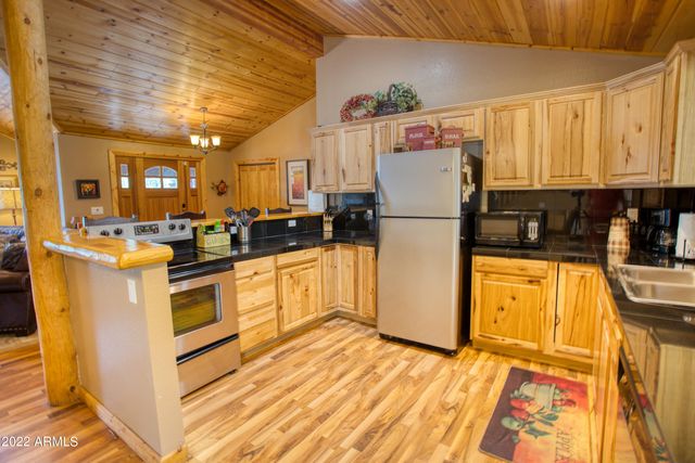 905 W NAVAJO Lane, Lakeside, AZ 85929