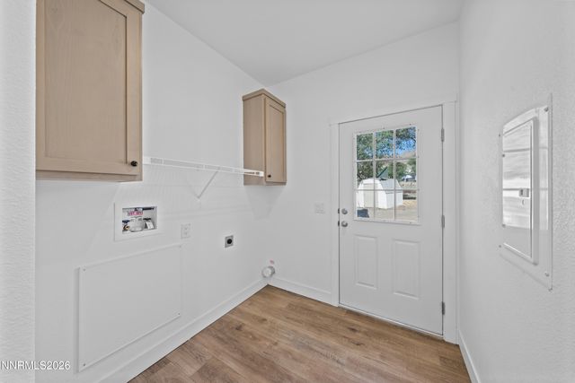 10 Grosh Avenue, Dayton, NV 89403