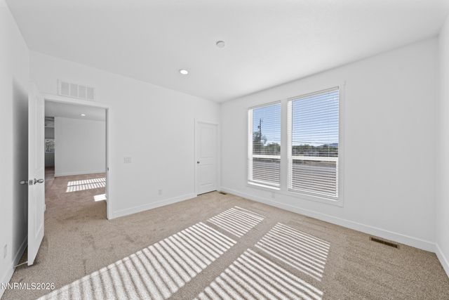 10 Grosh Avenue, Dayton, NV 89403