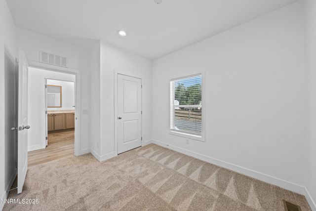 10 Grosh Avenue, Dayton, NV 89403