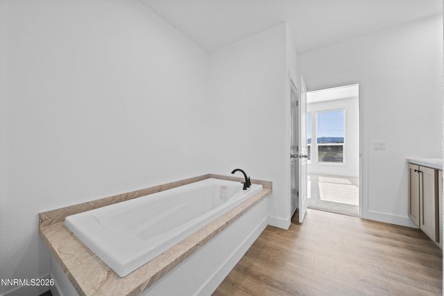 10 Grosh Avenue, Dayton, NV 89403