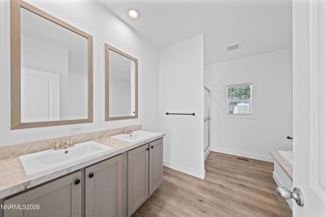 10 Grosh Avenue, Dayton, NV 89403