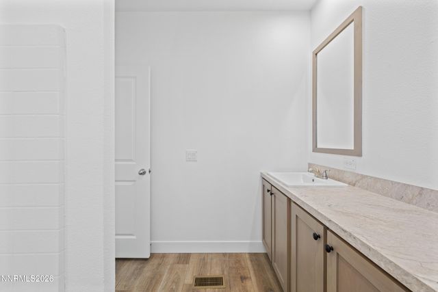 10 Grosh Avenue, Dayton, NV 89403