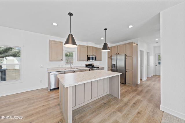 10 Grosh Avenue, Dayton, NV 89403