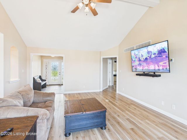 453 Oak Tree Way, Taylorsville, KY 40071