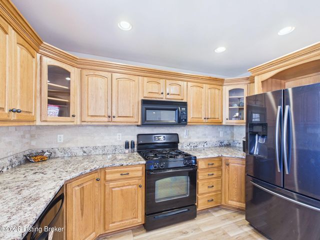 453 Oak Tree Way, Taylorsville, KY 40071