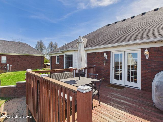 453 Oak Tree Way, Taylorsville, KY 40071