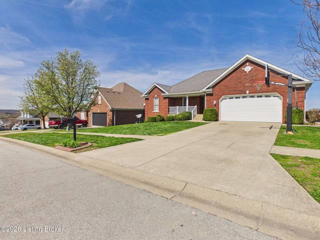 453 Oak Tree Way, Taylorsville, KY 40071