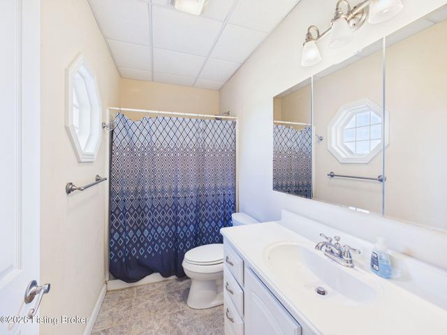 453 Oak Tree Way, Taylorsville, KY 40071