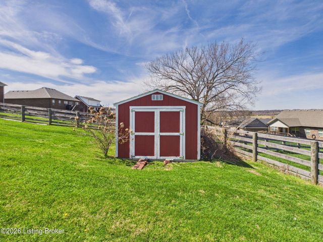 453 Oak Tree Way, Taylorsville, KY 40071