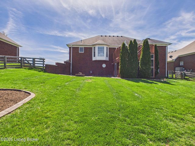 453 Oak Tree Way, Taylorsville, KY 40071