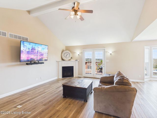 453 Oak Tree Way, Taylorsville, KY 40071