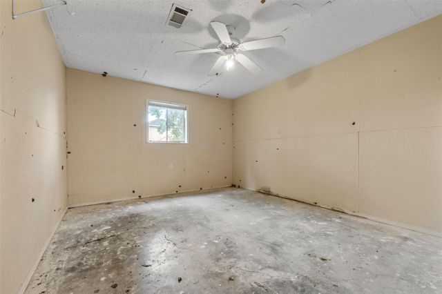 6970 County Road 605, Dayton, TX 77535