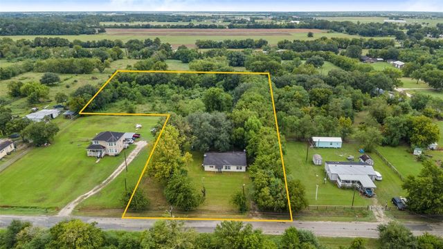 6970 County Road 605, Dayton, TX 77535