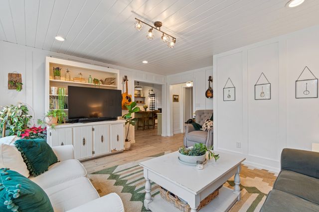 3237 Williamsport Pike, Williamsport, TN 38487