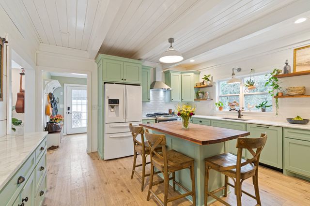 3237 Williamsport Pike, Williamsport, TN 38487