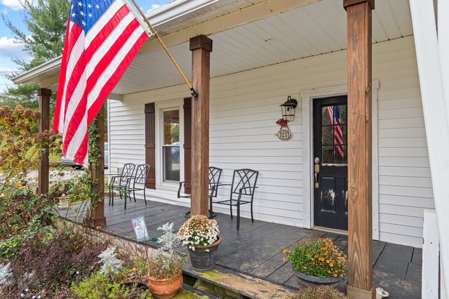 3237 Williamsport Pike, Williamsport, TN 38487