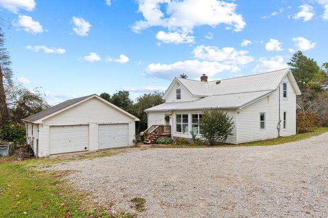 3237 Williamsport Pike, Williamsport, TN 38487