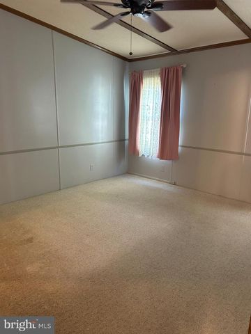 102 LARIAT RD, Middle River, MD 21220