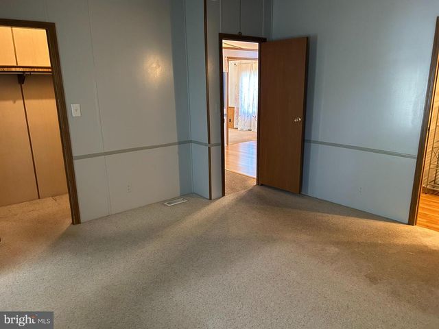 102 LARIAT RD, Middle River, MD 21220