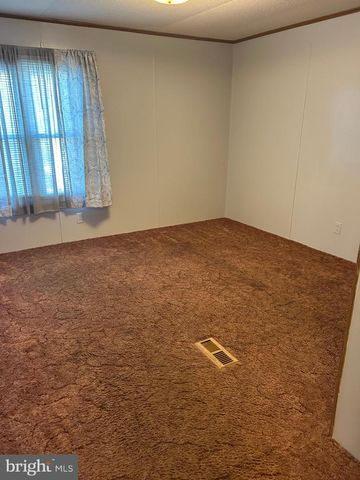 102 LARIAT RD, Middle River, MD 21220