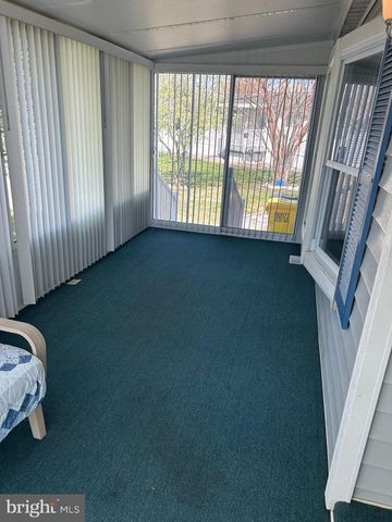 102 LARIAT RD, Middle River, MD 21220