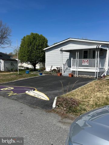 102 LARIAT RD, Middle River, MD 21220