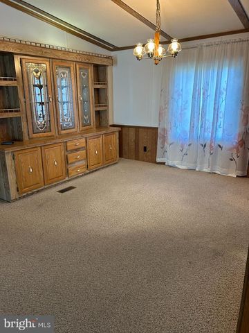 102 LARIAT RD, Middle River, MD 21220