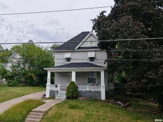 1319 WARREN Street, Davenport, IA 52804