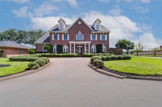 10713 Greenwillow Street, Houston, TX 77035