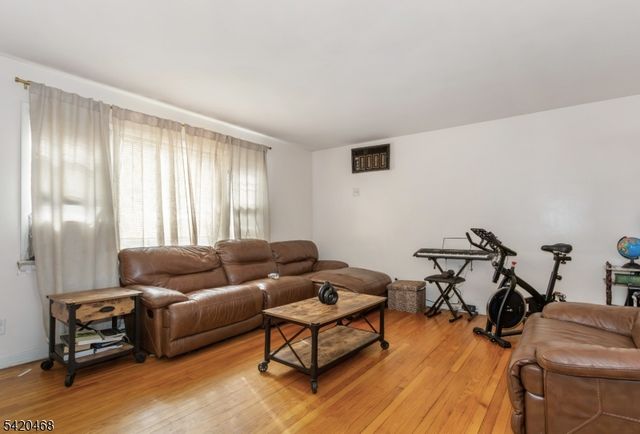 356 Boyden Ave, Maplewood Twp., NJ 07040