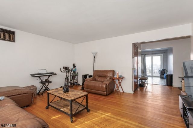 356 Boyden Ave, Maplewood Twp., NJ 07040