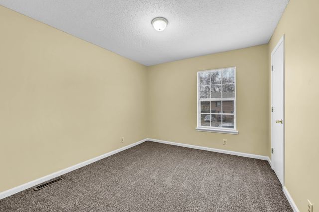 110 Hickory Trce, Clarksville, TN 37040