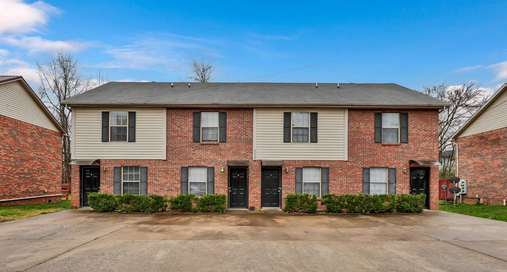110 Hickory Trce, Clarksville, TN 37040