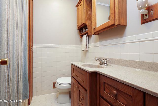 664 Summit Avenue, Kenilworth, NJ 07033