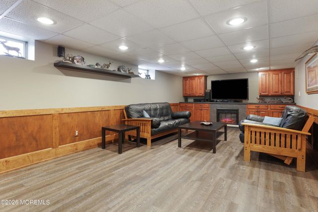 664 Summit Avenue, Kenilworth, NJ 07033