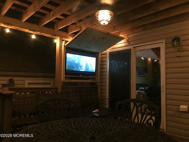 664 Summit Avenue, Kenilworth, NJ 07033