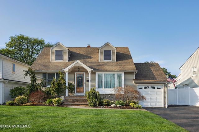 664 Summit Avenue, Kenilworth, NJ 07033