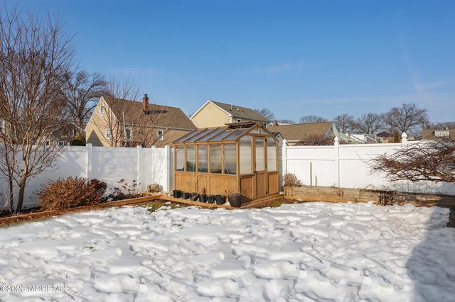 664 Summit Avenue, Kenilworth, NJ 07033