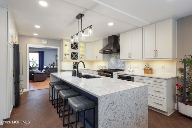 664 Summit Avenue, Kenilworth, NJ 07033