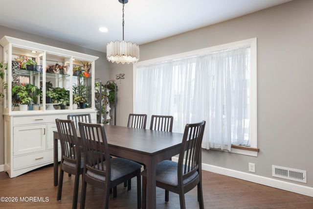 664 Summit Avenue, Kenilworth, NJ 07033