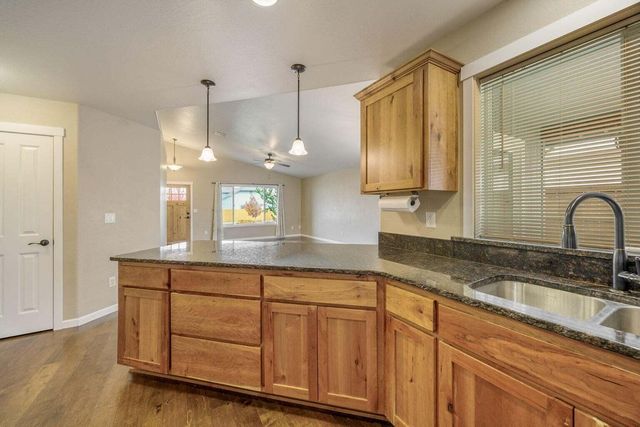 2689 SW Elmer Nelson Lane, Grants Pass, OR 97527