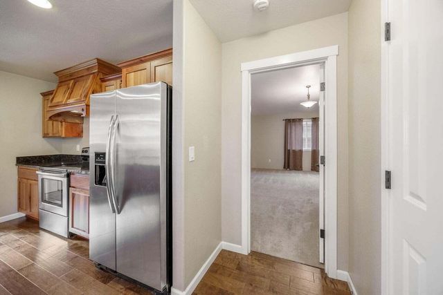 2689 SW Elmer Nelson Lane, Grants Pass, OR 97527