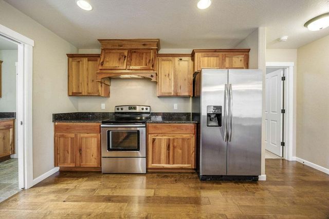 2689 SW Elmer Nelson Lane, Grants Pass, OR 97527