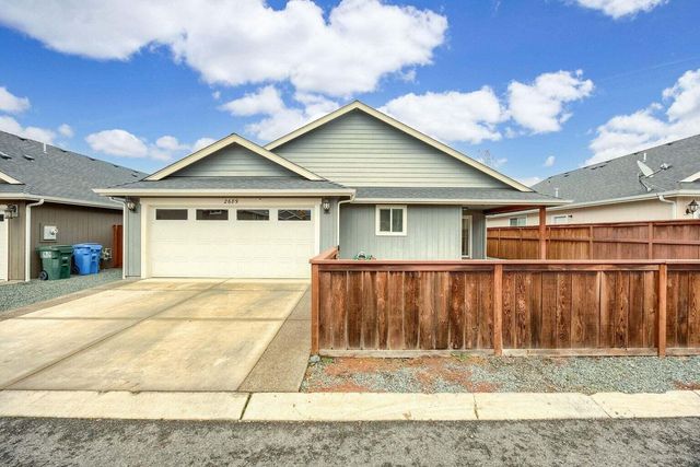 2689 SW Elmer Nelson Lane, Grants Pass, OR 97527