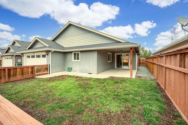 2689 SW Elmer Nelson Lane, Grants Pass, OR 97527