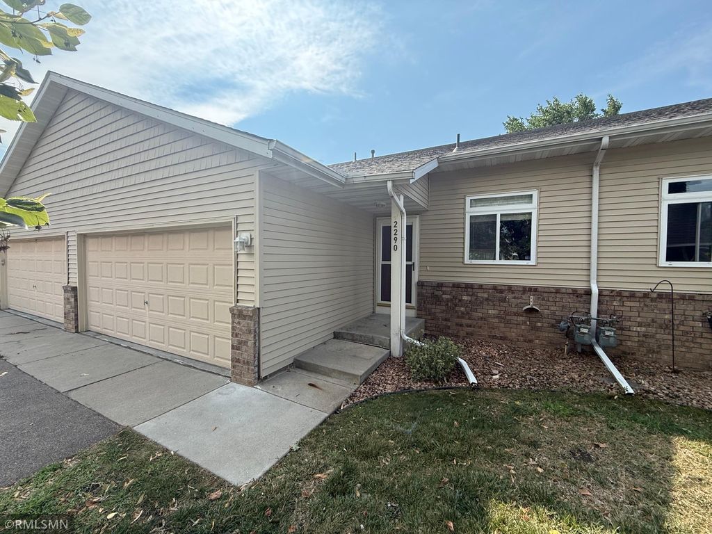 2290 Downing Avenue, Shakopee, MN 55379 — exterior