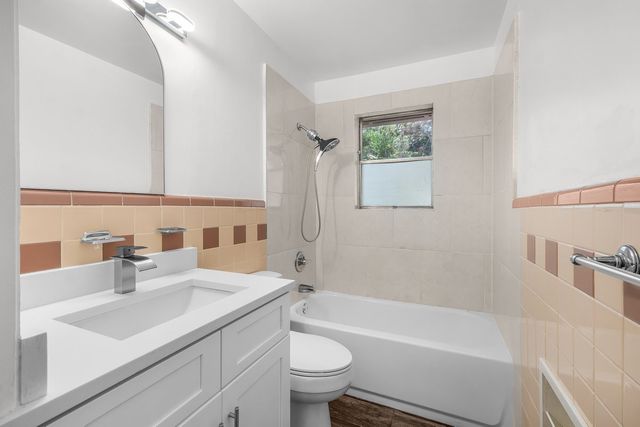 1337 Harrison Lane, Hurst, TX 76053