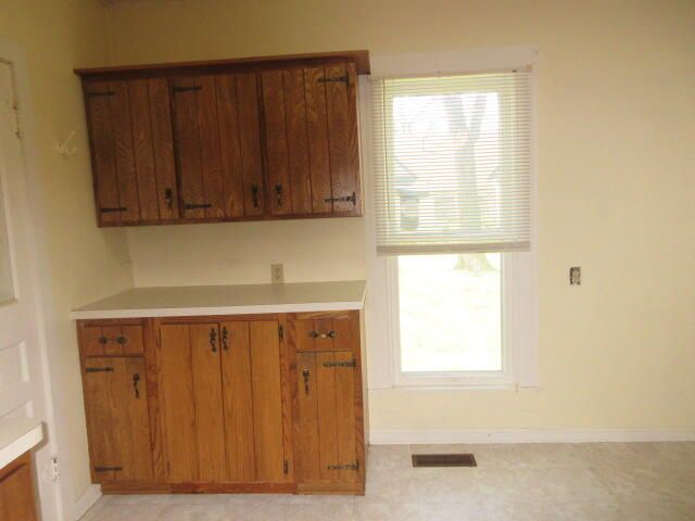 220 E 4th Street, Grove, OK 74344